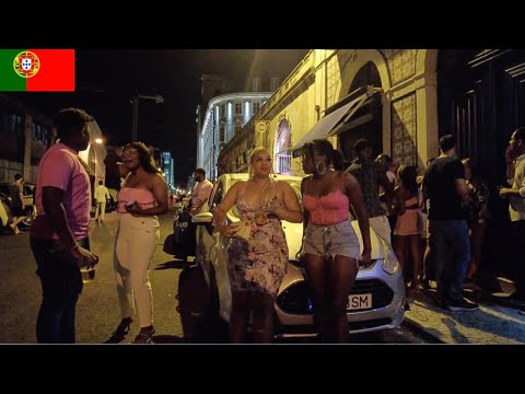 Portugal Summer nightlife packed bars & clubs (#8)